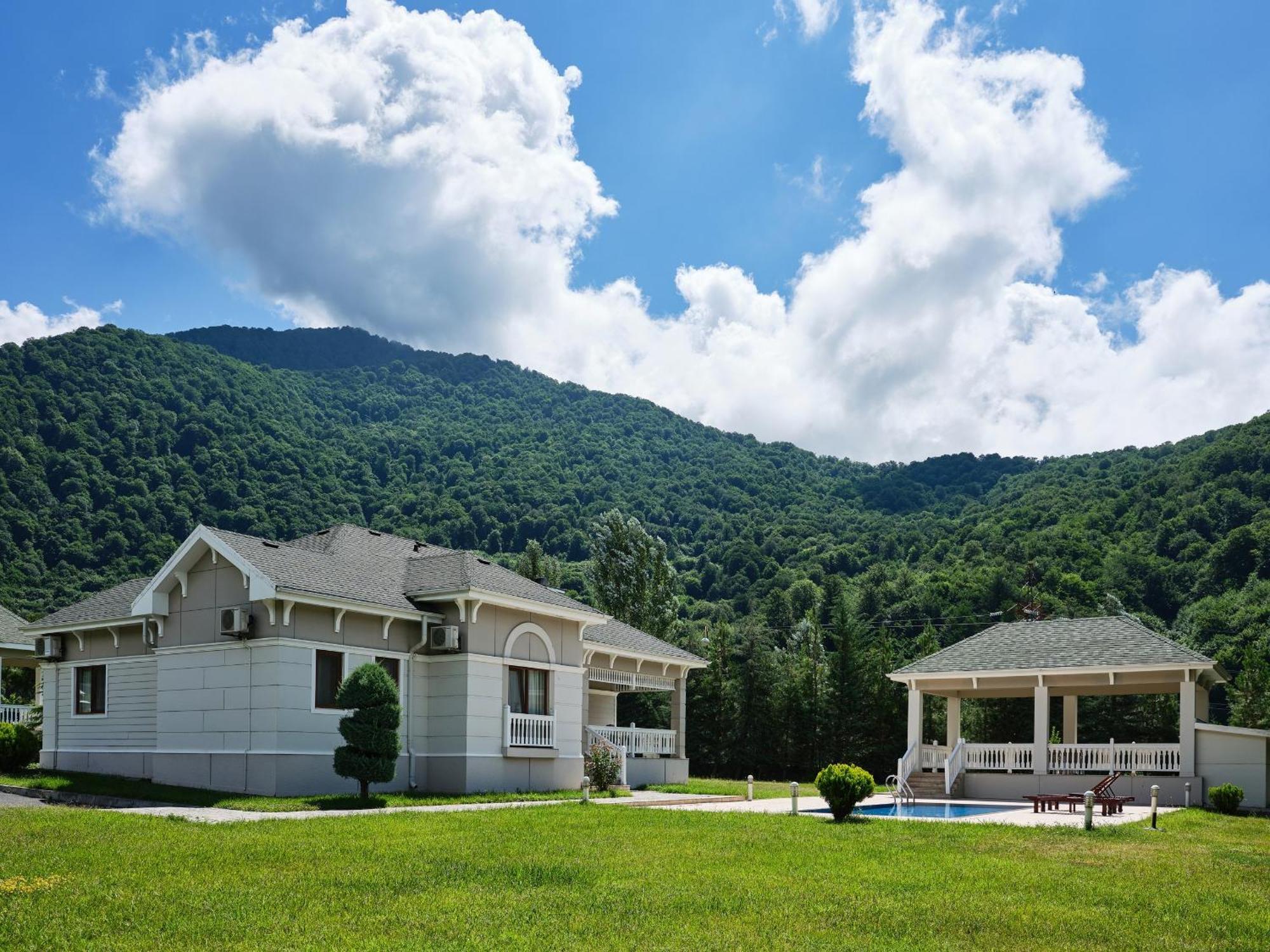 Qafqaz Riverside Hotel Gabala Exterior photo